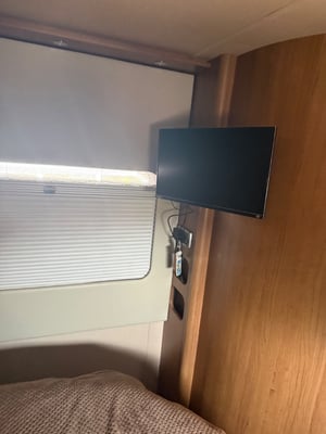 2018 Auto-Trail Frontier Comanche — photo 36 of 38