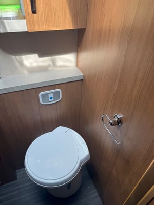 2018 Auto-Trail Frontier Comanche — photo 38 of 38