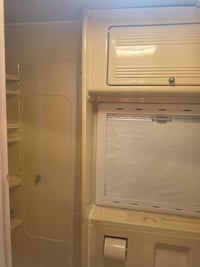 2008 Ford Transit - Image 2