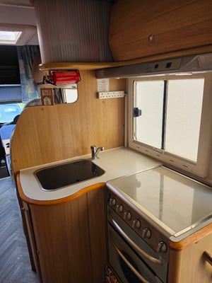 2008 Ford Transit — photo 16 of 17