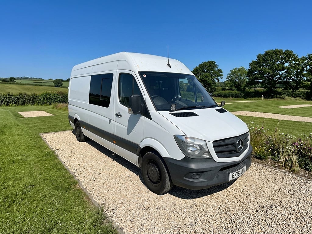 2016 Mercedes Sprinter - Image 1
