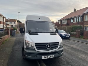 2016 Mercedes Sprinter — photo 5 of 23