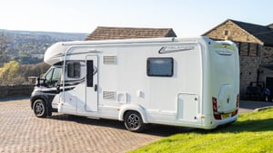 2020 Auto-Trail Delaware Frontier — photo 4 of 50