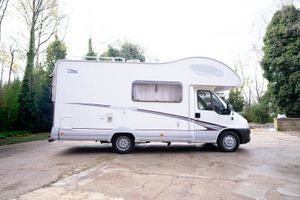 Swift Sundance 590RS — photo 4 of 43
