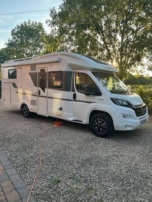 2020 Adria Matrix — photo 2 of 4