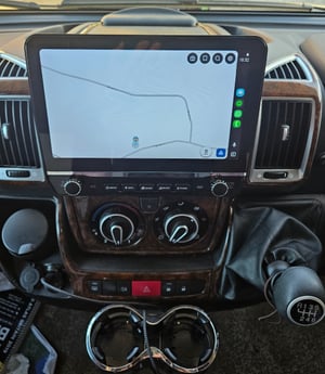 2013 Auto-Trail Apache 634 — photo 14 of 39