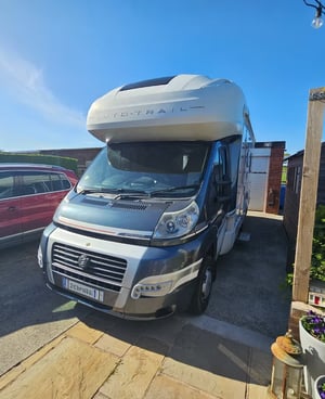 2013 Auto-Trail Apache 634 — photo 10 of 39