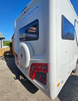 2013 Auto-Trail Apache 634 — photo 11 of 39