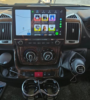 2013 Auto-Trail Apache 634 — photo 5 of 39