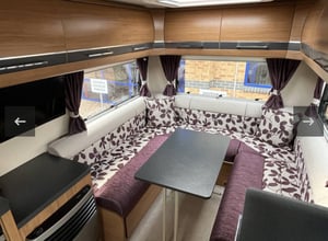 2013 Auto-Trail Apache 634 — photo 6 of 39