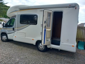 2017 Auto-Trail Tribute 615 — photo 4 of 20