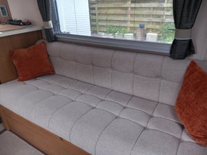 2017 Auto-Trail Tribute 615 — photo 20 of 20