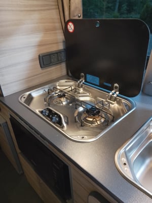 2016 Mercedes-Benz V230 — photo 11 of 12