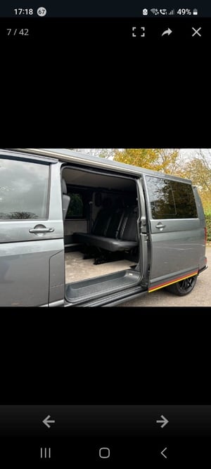 2017 Volkswagen Transporter — photo 6 of 9