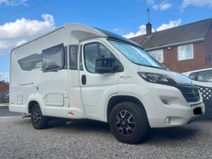 2017 Swift Bessacarr 412 — photo 2 of 11