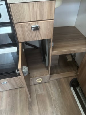 2017 Swift Bessacarr 412 — photo 32 of 45