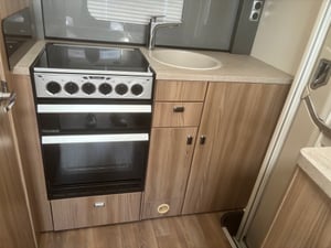 2017 Swift Bessacarr 412 — photo 41 of 45