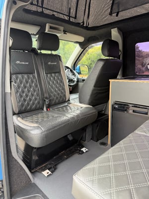 2007 Volkswagen T5 Campervan — photo 17 of 36