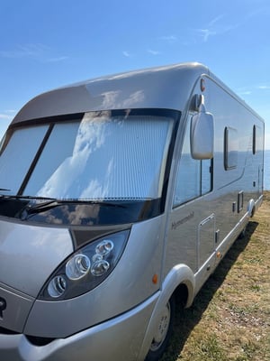 2010 Hymer B-Class ModernComfort — photo 1 of 9
