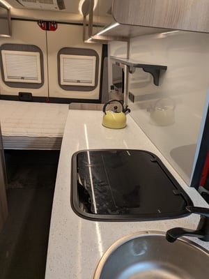 2019 Peugeot Boxer Custom Conversion — photo 28 of 32