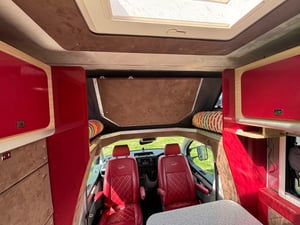 2018 Volkswagen Transporter T6 — photo 12 of 23