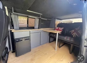 2017 Volkswagen T6 Campervan — photo 4 of 7