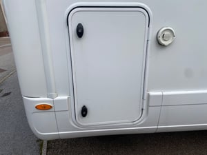 2021 Auto-Trail Grande Frontier — photo 3 of 47
