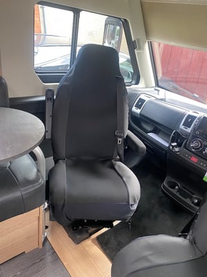2021 Auto-Trail Grande Frontier — photo 26 of 47
