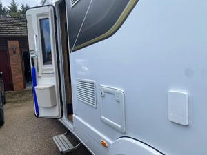 2021 Auto-Trail Grande Frontier — photo 6 of 47