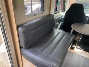2021 Auto-Trail Grande Frontier — photo 38 of 47