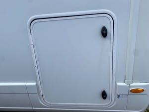 2021 Auto-Trail Grande Frontier — photo 21 of 47