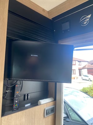 2021 Auto-Trail Grande Frontier — photo 42 of 47