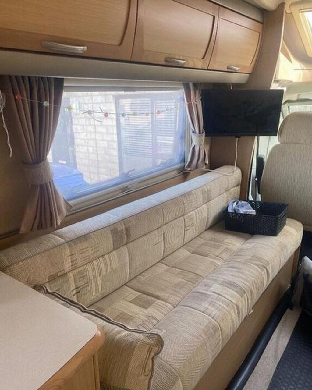 2007 Bessacar E530 - Image 8