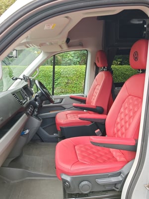 2020 Volkswagen Crafter CR35 Trendline — photo 15 of 21