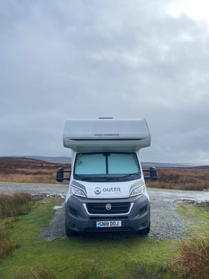 2018 Weinsberg CaraHome 600 DKG — photo 17 of 22