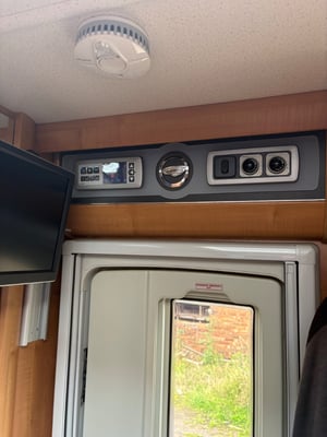 2011 Auto-Trail Mohawk — photo 25 of 27