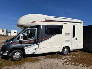 2016 Auto-Trail Imala 620 — photo 3 of 42