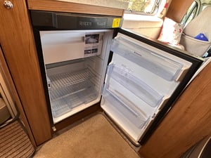 2016 Auto-Trail Imala 620 — photo 40 of 42
