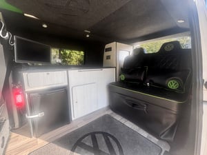 2016 Volkswagen T6 Campervan — photo 14 of 17