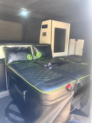 2016 Volkswagen T6 Campervan — photo 16 of 17