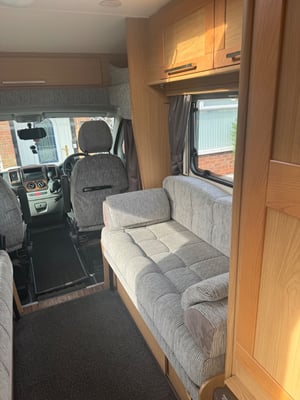 2011 Elddis Autoquest Sussex Lingfield GTM  — photo 10 of 17