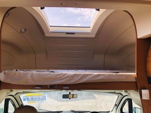 2014 Auto-Trail Tracker FB — photo 9 of 32