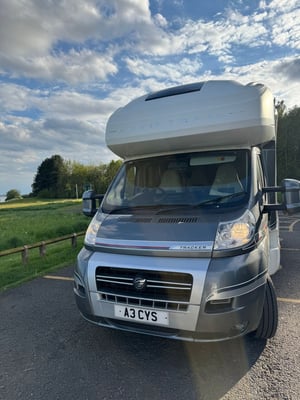2014 Auto-Trail Tracker FB — photo 27 of 32