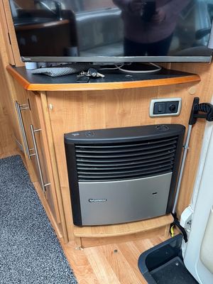 2008 Auto-Trail Mohican  — photo 17 of 21