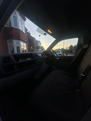 2019 Volkswagen Transporter T6 SWB Diesel — photo 12 of 21