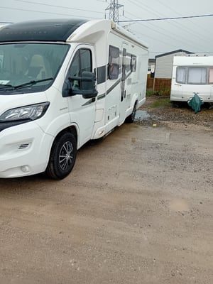 2015 Swift Bessacarr 494 — photo 3 of 14