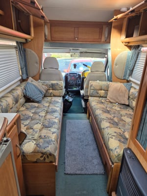 2003 Auto-Trail Tracker SE — photo 7 of 30