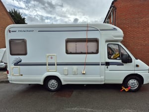 2003 Auto-Trail Tracker SE — photo 2 of 30