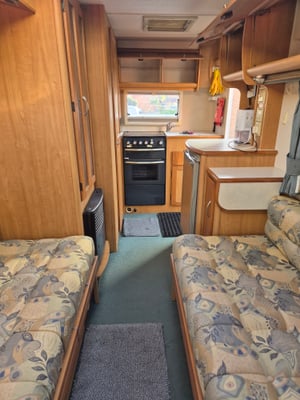 2003 Auto-Trail Tracker SE — photo 9 of 30