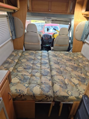 2003 Auto-Trail Tracker SE — photo 12 of 30